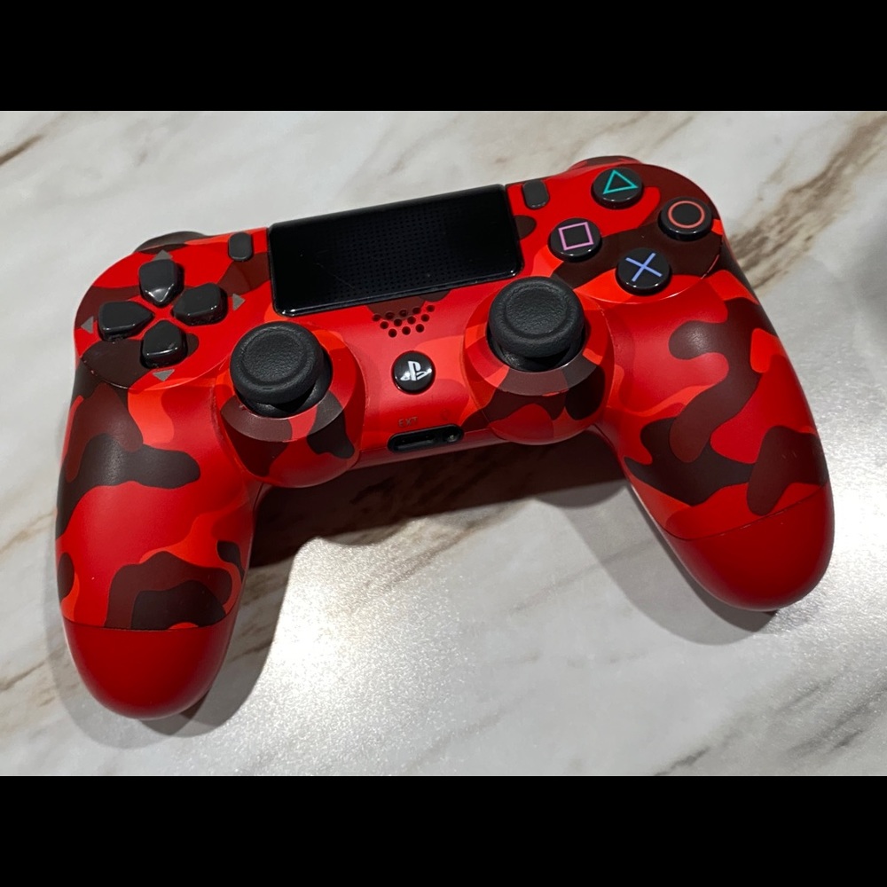PlayStation Red Camo DUALSHOCK®4 Wireless Controller